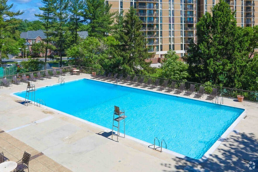 More Photos Of 1350 Beverly Rd, McLean Apartments For Lease