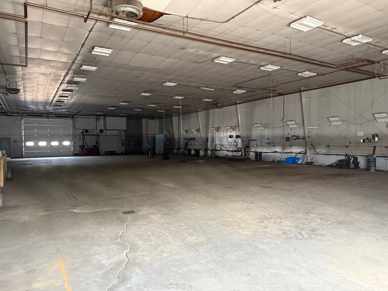 More Photos Of 209 Main St, South Paris Auto Dealership For Sale