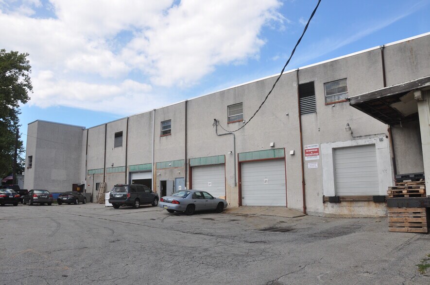 More Photos Of 1001 W Washington St, Norristown Warehouse For Lease
