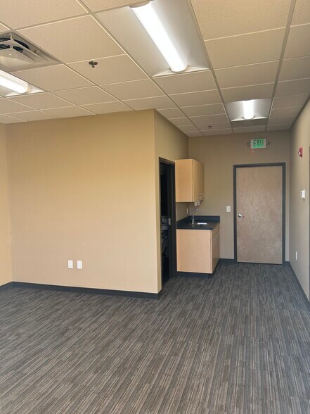 More Photos Of 7270 Gilpin Way, Denver Industrial For Lease
