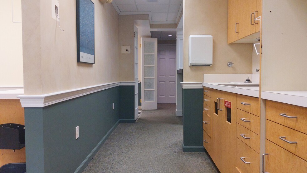 More Photos Of 149 Durham Rd, Madison Coworking Space