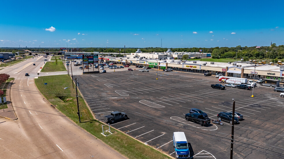 Primary Photo Of I-35 & Waco Dr, Waco Land For Lease