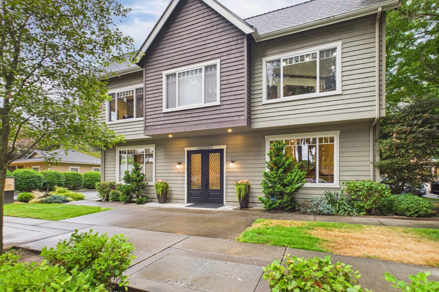 More Photos Of 16880 NE 79th St, Redmond Office For Sale