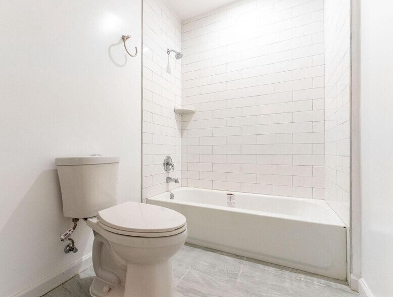 More Photos Of 2928 Nelson Pl Se, Washington Apartments For Sale