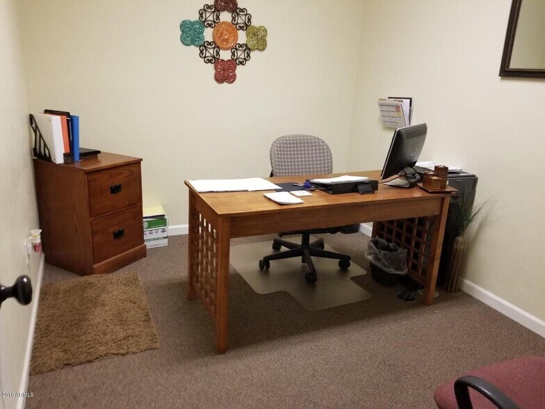 More Photos Of 936 N F Ave, Douglas Storefront Retail Office For Sale