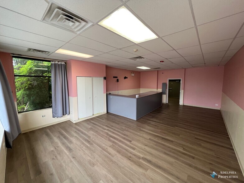 More Photos Of 300 Glen Ellyn Rd, Bloomingdale Unknown For Lease