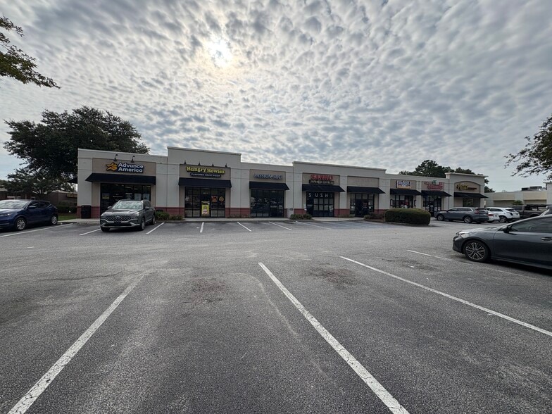 More Photos Of 134 St. James Ave, Goose Creek Freestanding For Lease