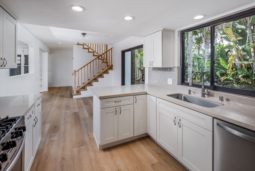 More Photos Of 250-258 Hillcrest Dr, Encinitas Apartments For Sale