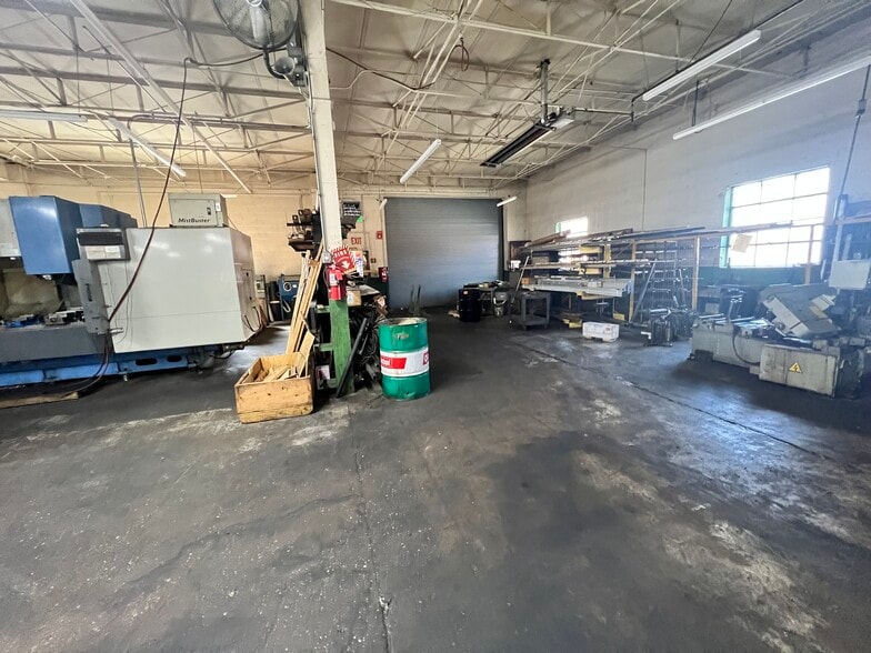 More Photos Of 2141 Kennedy Ave, Baltimore Warehouse For Sale