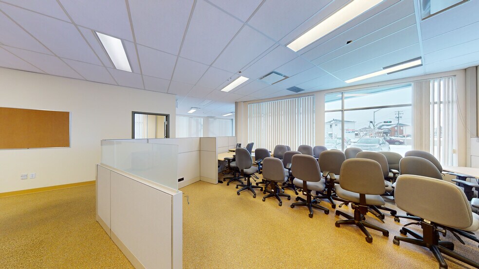 More Photos Of 3750 Boul Du Royaume, Saguenay Office For Lease