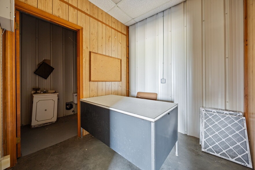 More Photos Of 750 Edward Best Rd, Louisburg Specialty For Sale