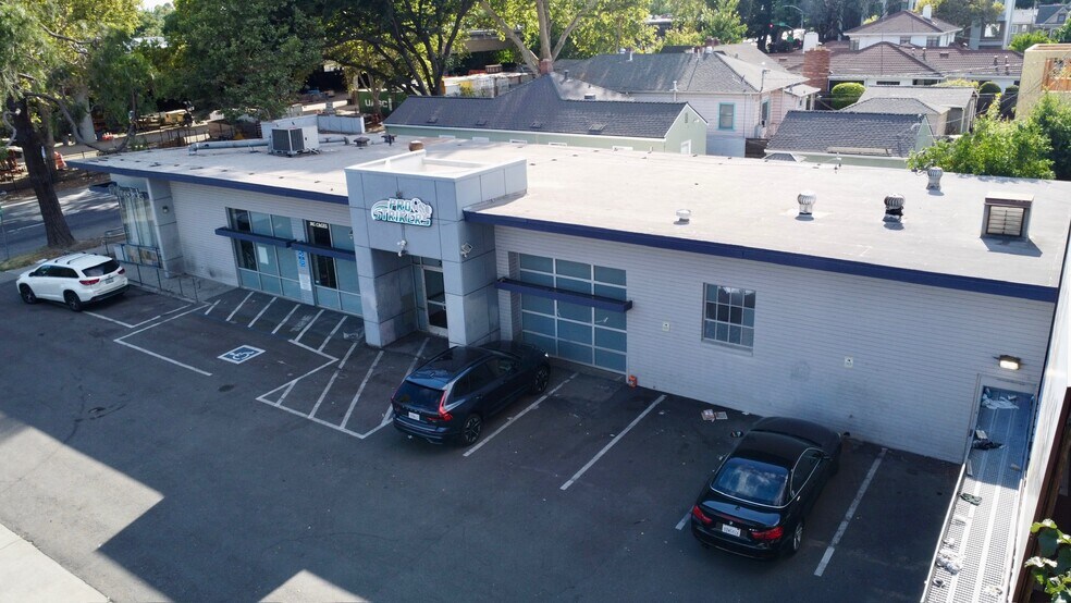 Primary Photo Of 2230 16th St, Sacramento Freestanding For Lease
