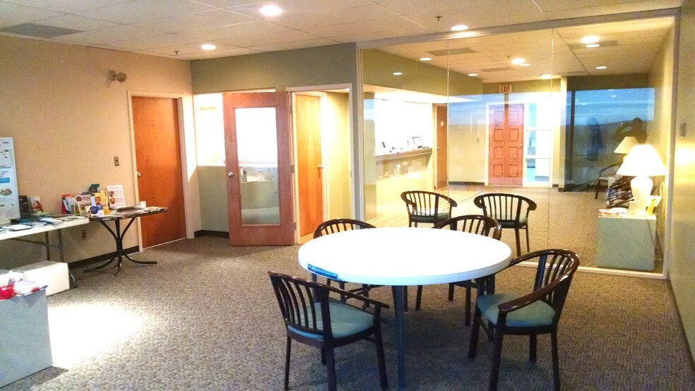 More Photos Of 1000 N Front St, Wormleysburg Office Residential For Lease