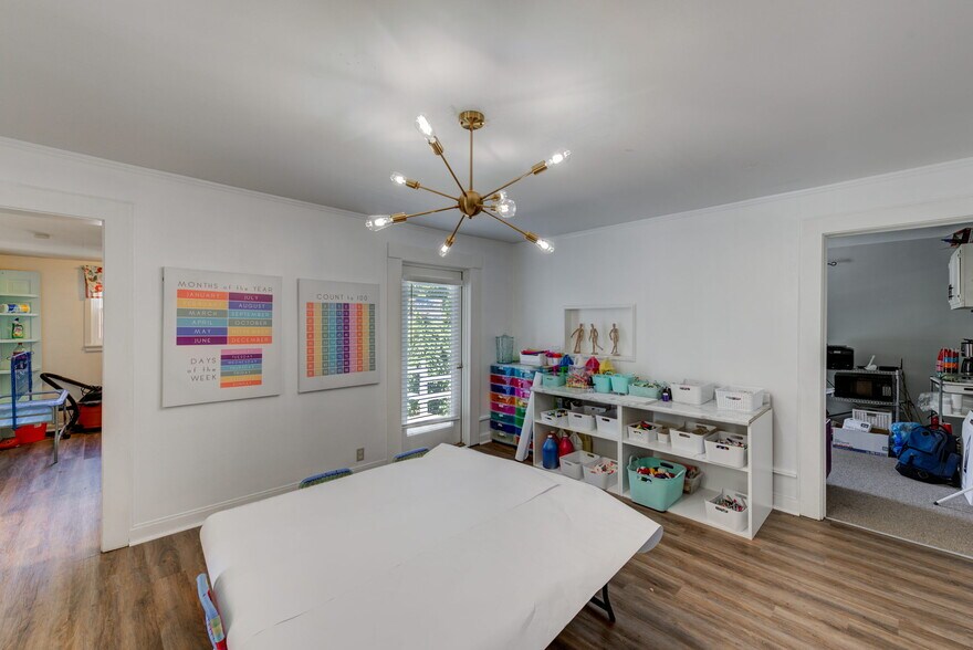 More Photos Of 9430 Main Ave, Cincinnati General Retail For Sale