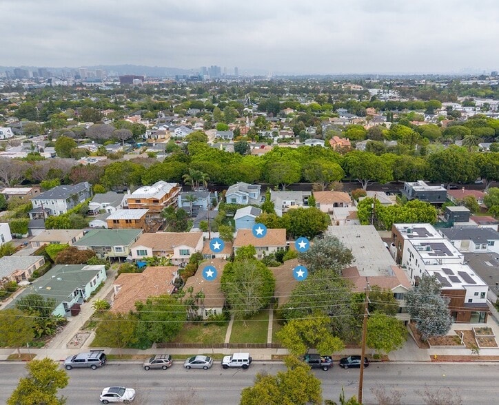 More Photos Of 2411 20th St, Santa Monica Apartments For Sale