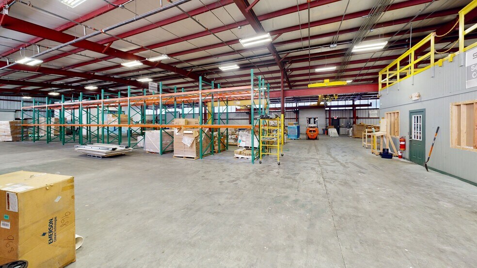 More Photos Of 399 Prairie Industrial Pky, Mulberry Warehouse For Sale