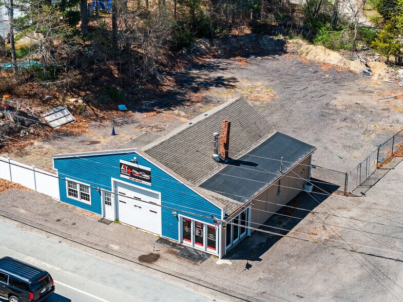 More Photos Of 58 Sandwich Rd, Wareham Auto Repair For Sale
