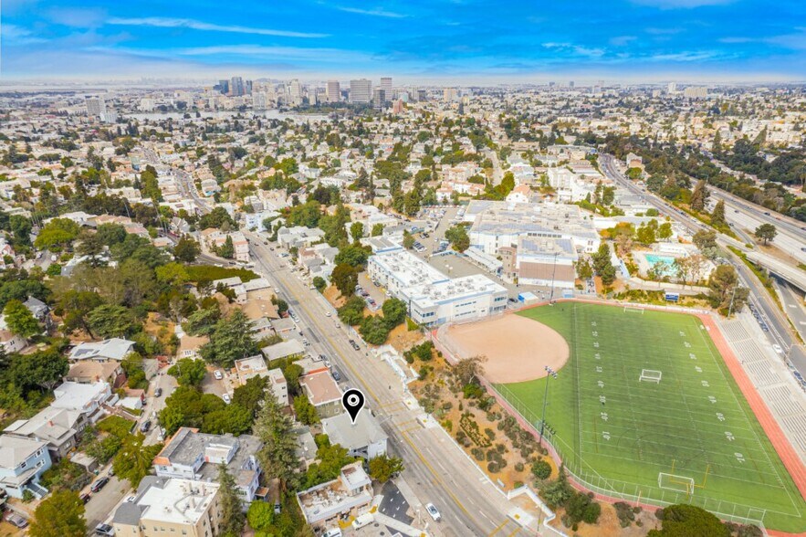 More Photos Of 1000 E 33rd St, Oakland Apartments For Sale