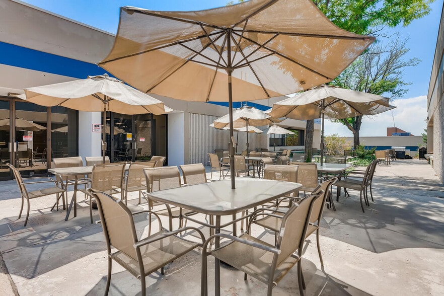 More Photos Of 7070 S Tucson Way, Englewood Flex For Lease