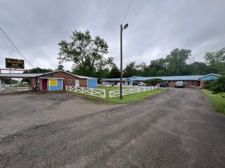 More Photos Of 3155 Huntsville Hwy, Fayetteville Hotel For Sale