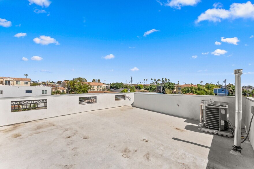 More Photos Of 829 11th St, Imperial Beach Apartments For Sale