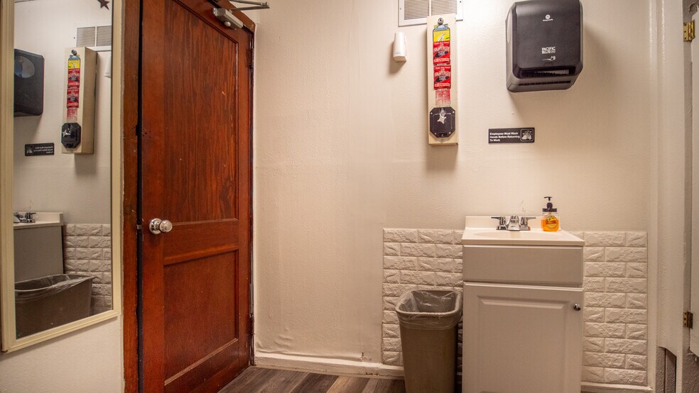 More Photos Of 2862 Route 38, Emlenton Bar For Sale