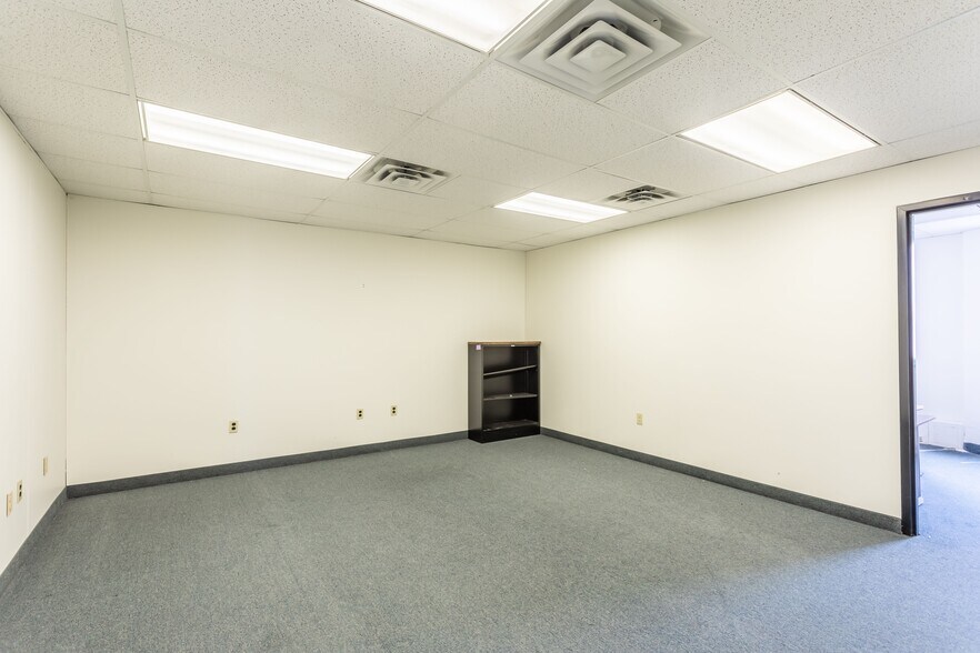 More Photos Of 109 S Union St, Rochester Office For Lease