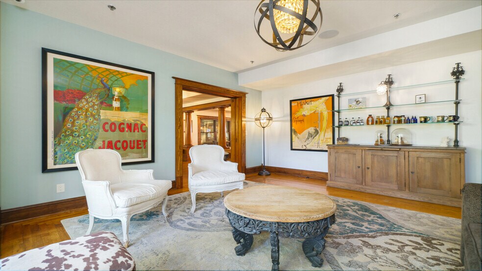 More Photos Of 409 N State St, Franklin Grove Hotel For Sale