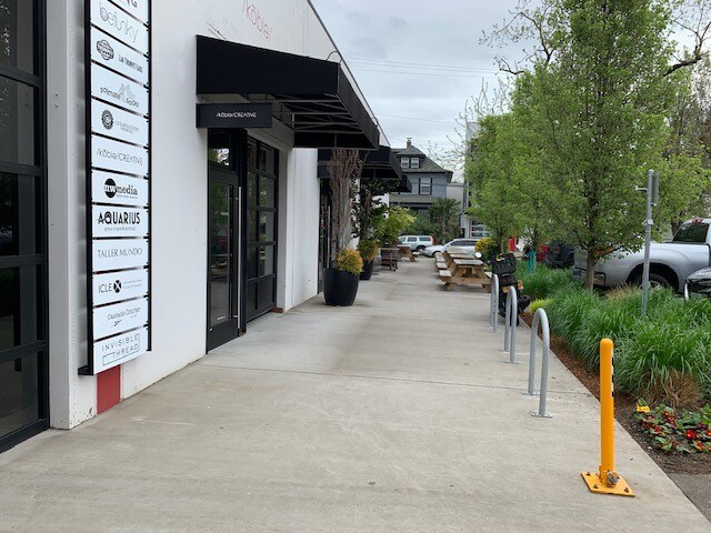 More Photos Of 2117 NE Oregon St, Portland Showroom For Lease