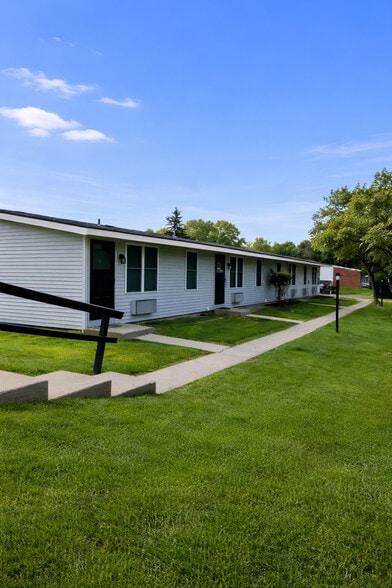 More Photos Of 500 N Lexington-Springmill Rd, Mansfield Apartments For Sale