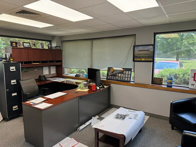 More Photos Of 101 Bidwell Rd, South Windsor Warehouse For Lease