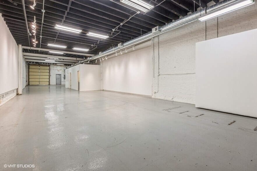 More Photos Of 2111 W. Grand Avenue, Chicago, IL, Chicago Warehouse For Lease