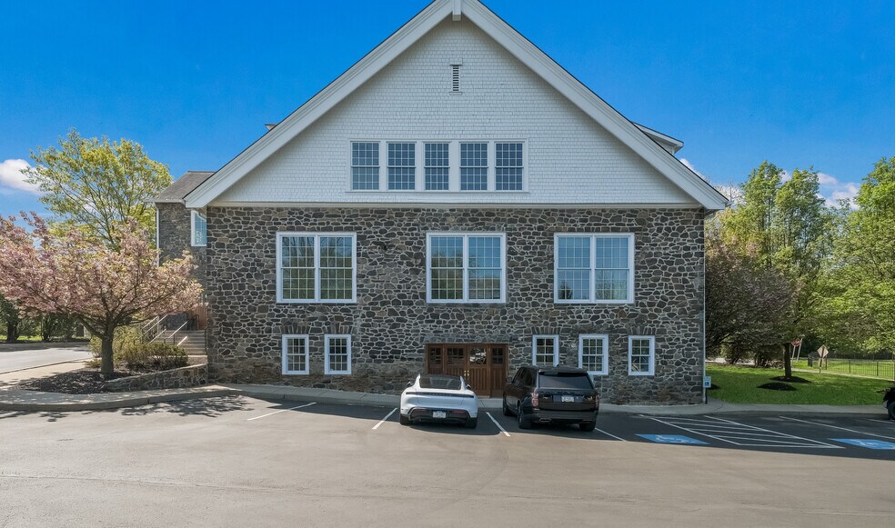 More Photos Of 1008 Upper Gulph Rd, Wayne Medical For Lease