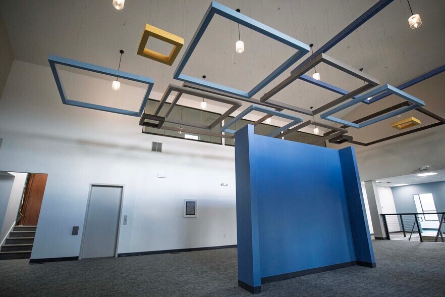 More Photos Of 3809 E 82nd St, Indianapolis Freestanding For Lease