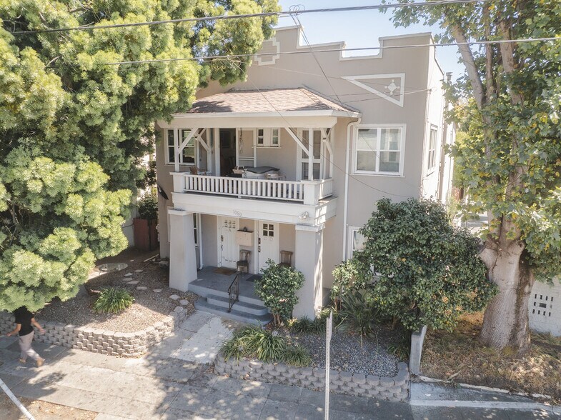 Primary Photo Of 1089 Stanford Ave, Emeryville Apartments For Sale
