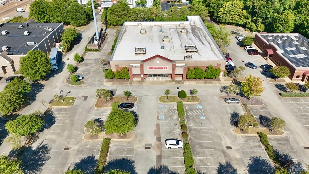 More Photos Of 1275 S Germantown Rd, Germantown Freestanding For Lease