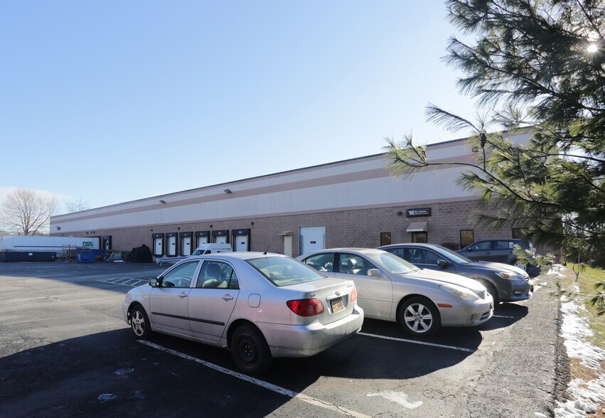 Primary Photo Of 326 Old Niskayuna Rd, Latham Warehouse For Lease
