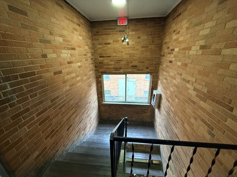 More Photos Of 3553-3559 Van Antwerp Pl, Cincinnati Apartments For Sale