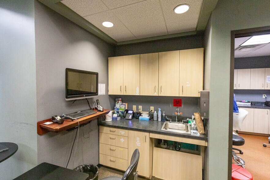 More Photos Of 4207 James Casey St, Austin Medical For Sale