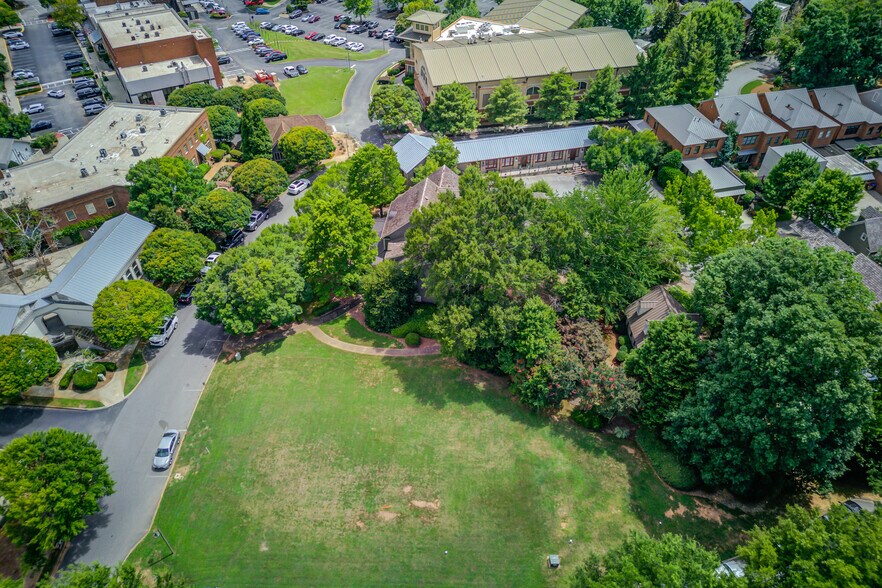 More Photos Of 5920 Odell St, Cumming Office For Sale