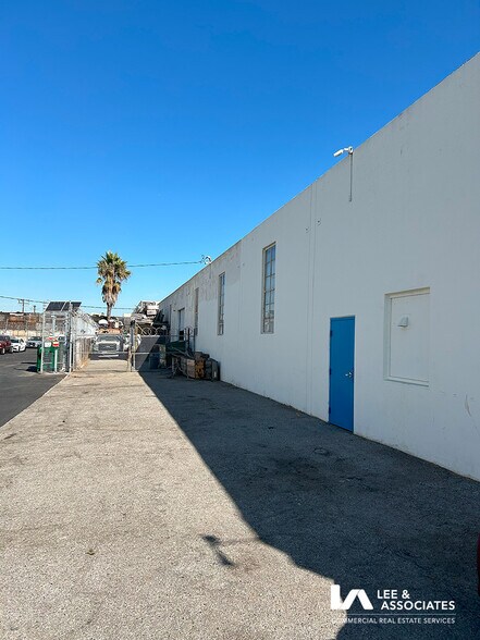 More Photos Of 125 W 157th St, Gardena Manufacturing For Sale