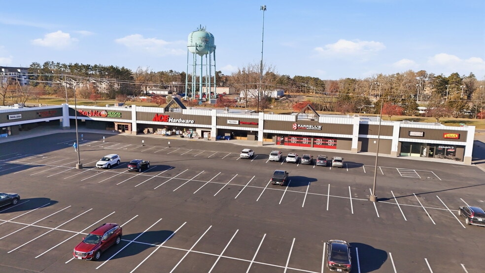 More Photos Of 804-840 S Lake St, Forest Lake General Retail For Lease