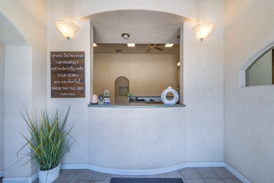 More Photos Of 1444 W Main St, Ripon Medical For Lease