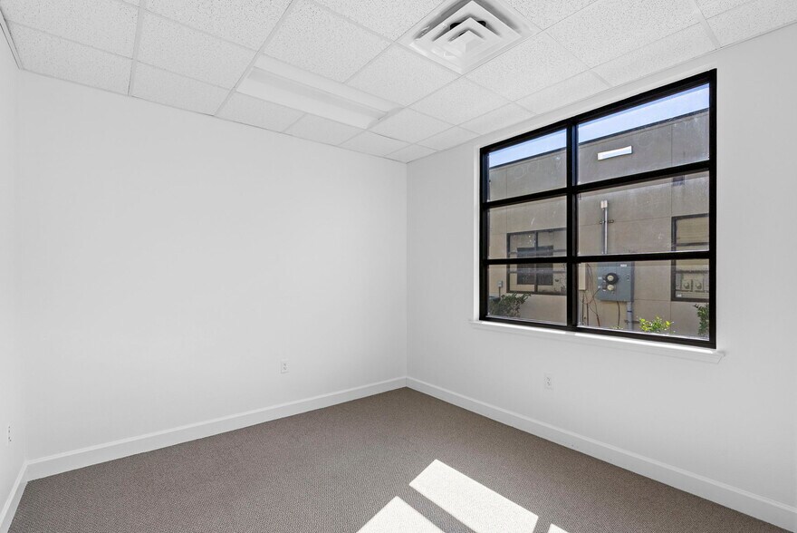 More Photos Of 8118 Fry Rd, Cypress Medical For Lease