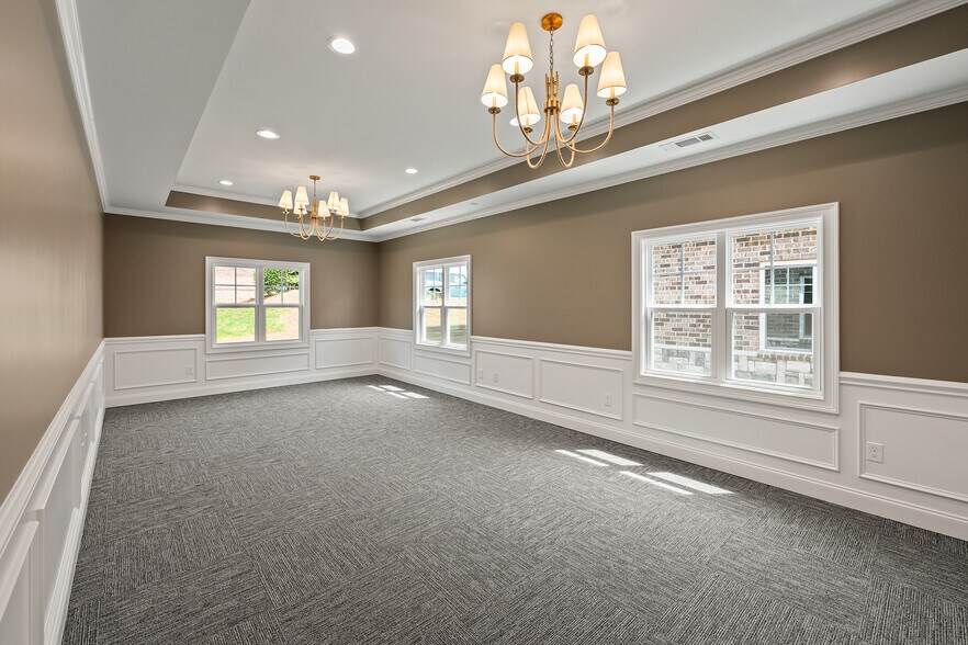 More Photos Of 1060 Garland Dr, Bogart Office For Sale
