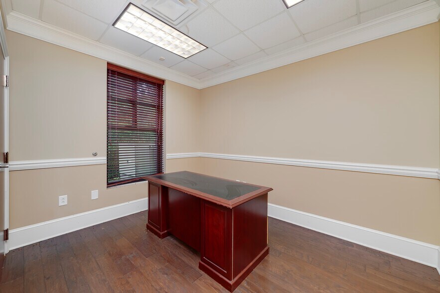 More Photos Of 4611 Ivey Dr, Macon-Bibb Office For Lease