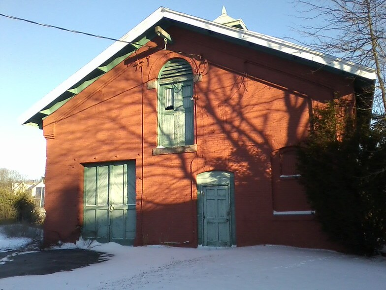 Primary Photo Of 77 Anthony St, Jewett City Warehouse For Sale
