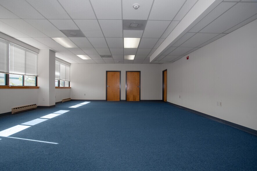 More Photos Of 955 Horsham Rd, Horsham Township Office For Lease