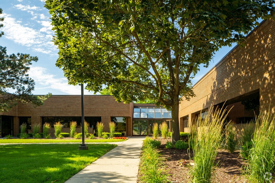 More Photos Of 36111-36119 Schoolcraft Rd, Livonia Medical For Lease