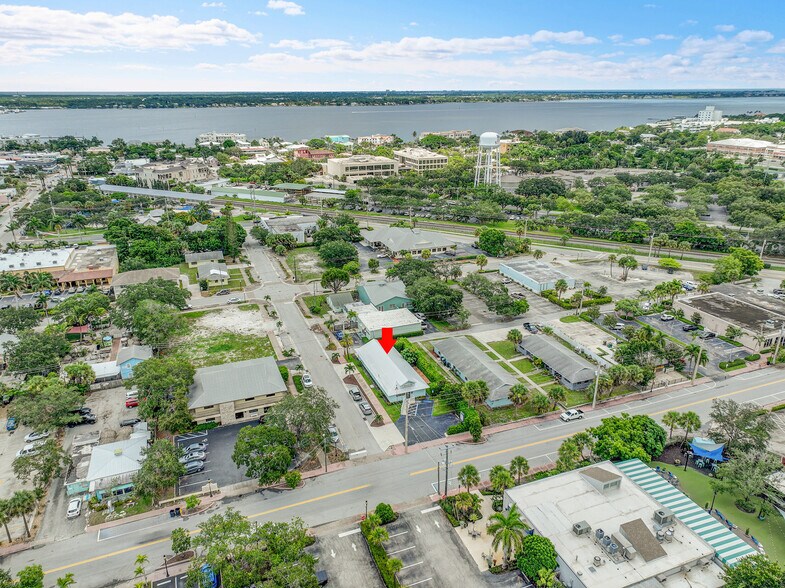 More Photos Of 101 SE Martin Luther King Jr Blvd, Stuart Office For Sale